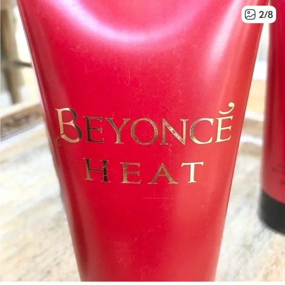 HOLD for RITA- Set of 4 Beyoncé Heat Pearl Exfoliating Shower Gel - Picture 3 of 8